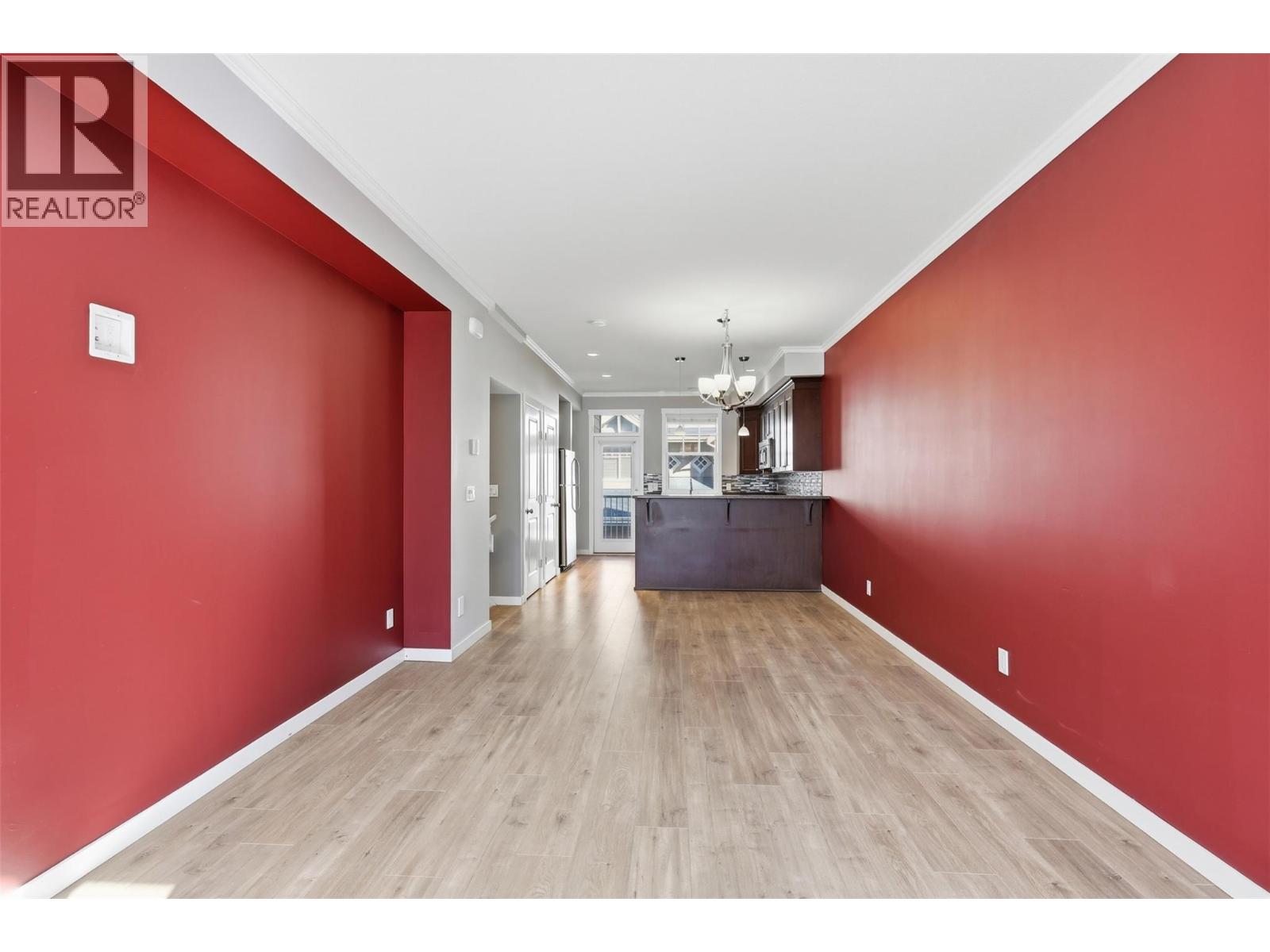 #44 2860 Valleyview Drive Drive - 13