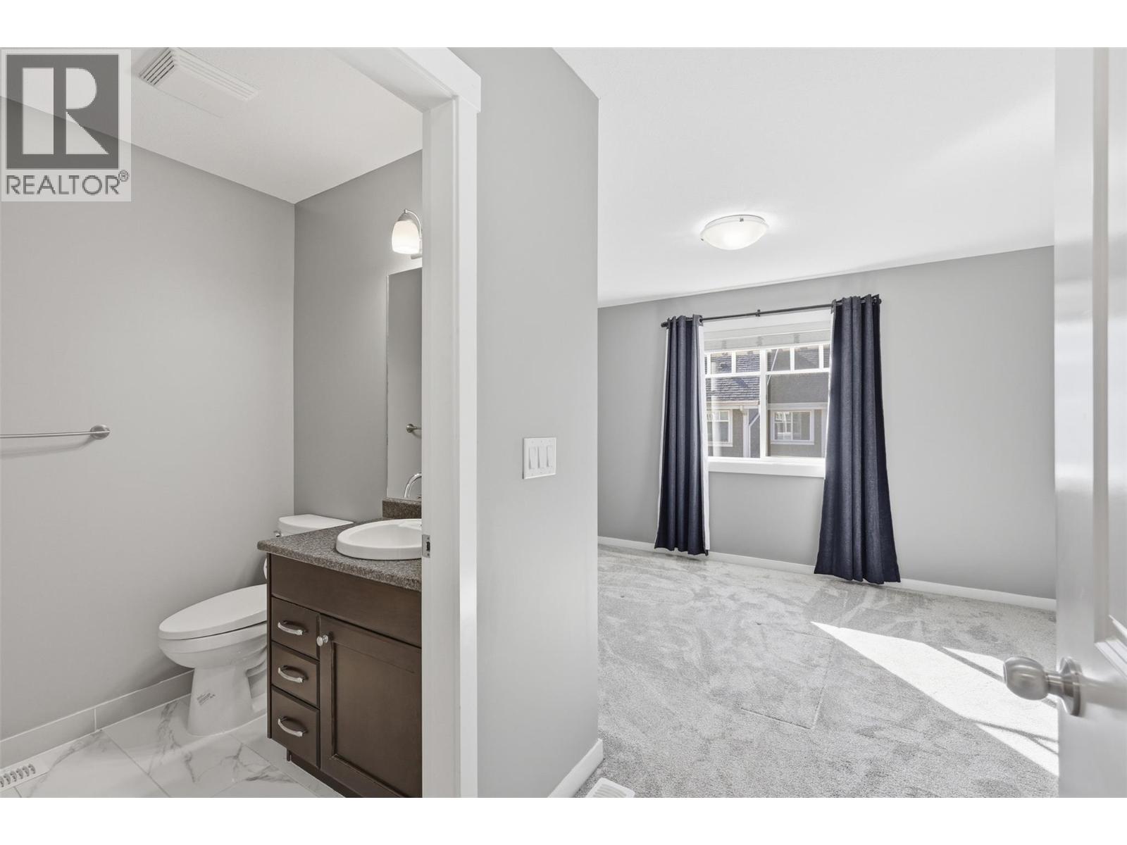 #44 2860 Valleyview Drive Drive - 20