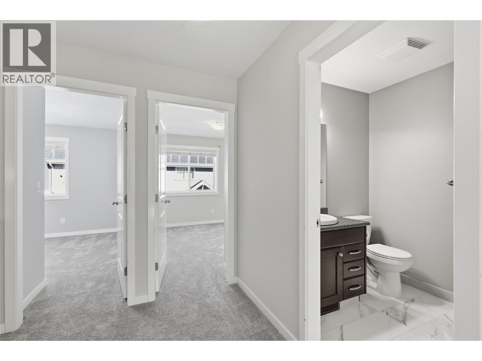 #44 2860 Valleyview Drive Drive - 24