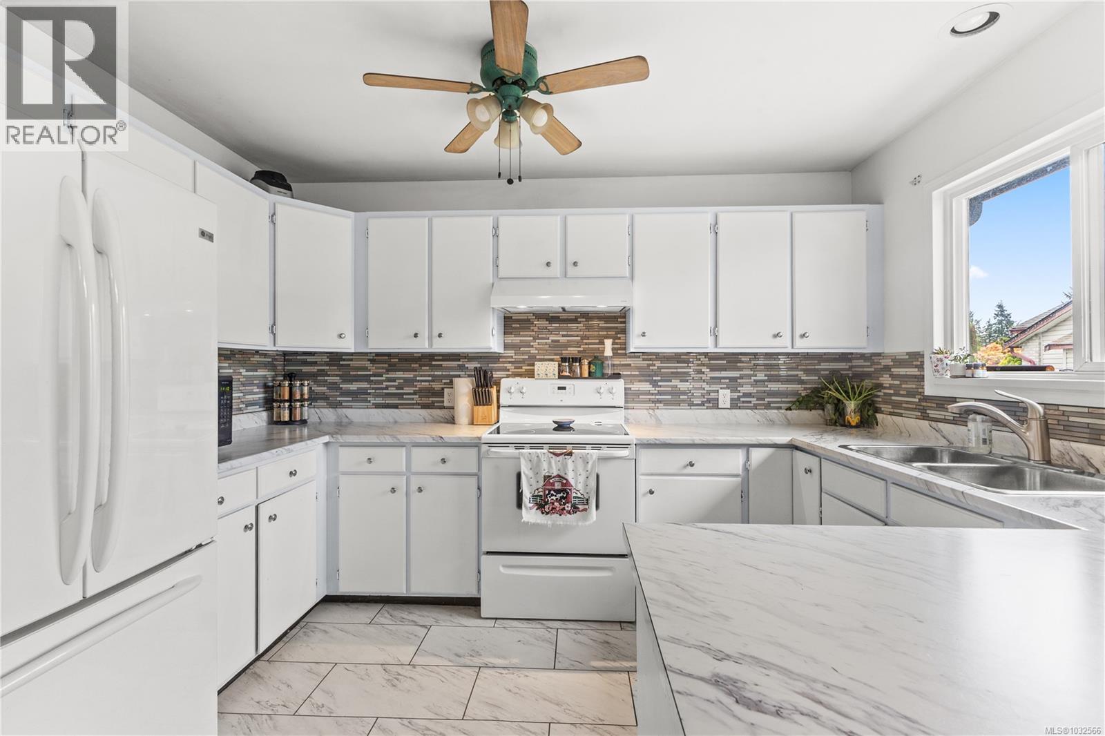 2505 Alder St S - 2