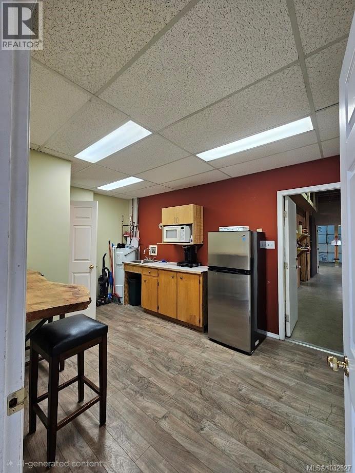 104 425 Stanford Ave E, Parksville