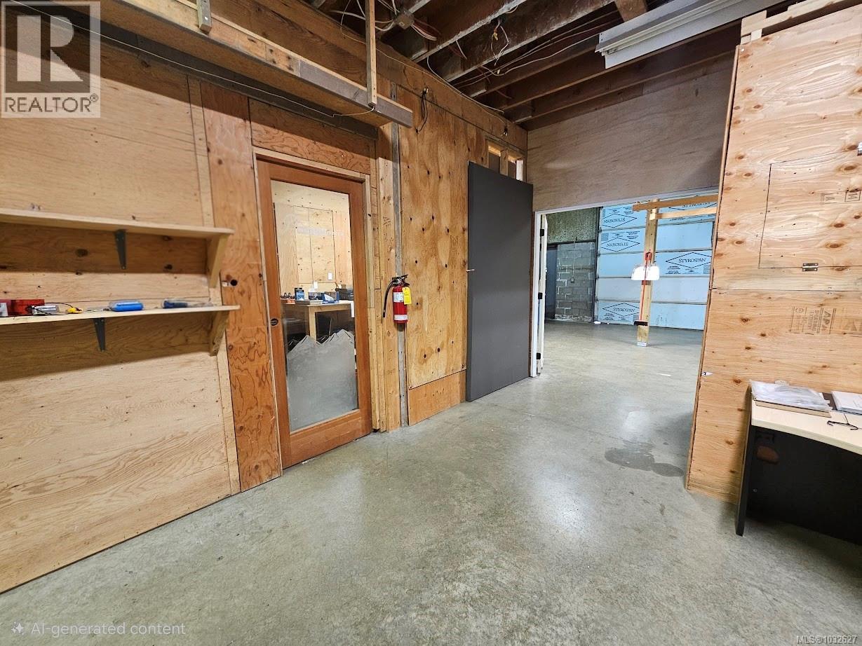 104 425 Stanford Ave E, Parksville