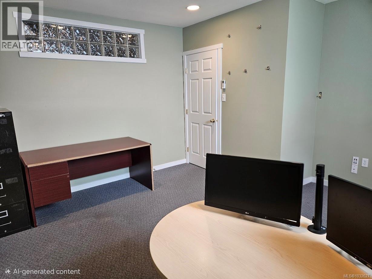 104 425 Stanford Ave E, Parksville