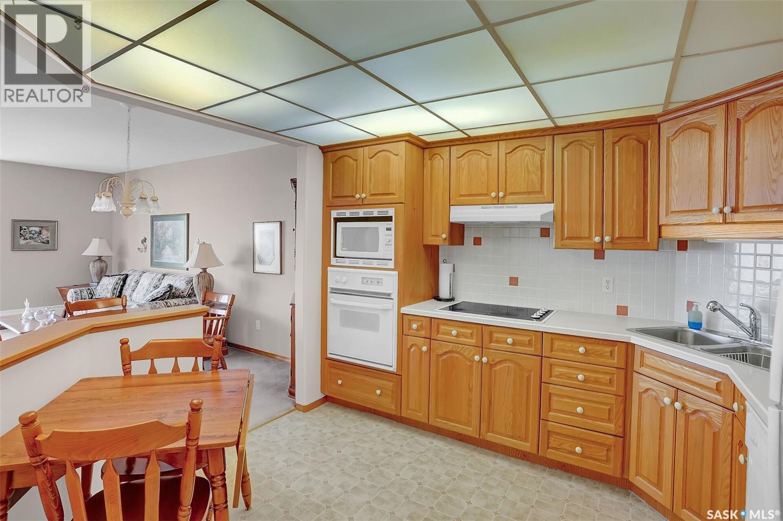 #310 2050 College AVENUE - 4