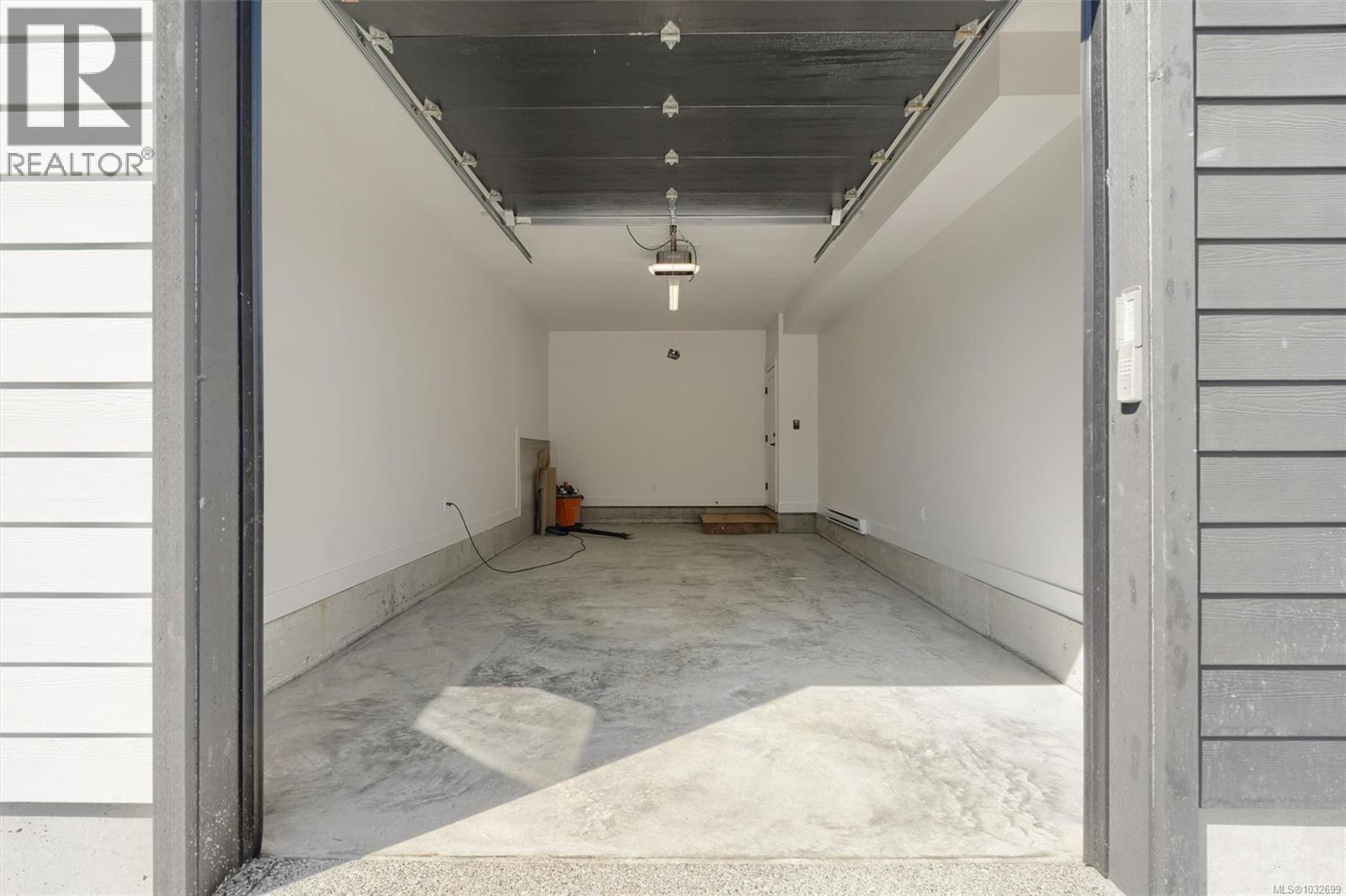  9382 Lakefront Rise, Lake Cowichan