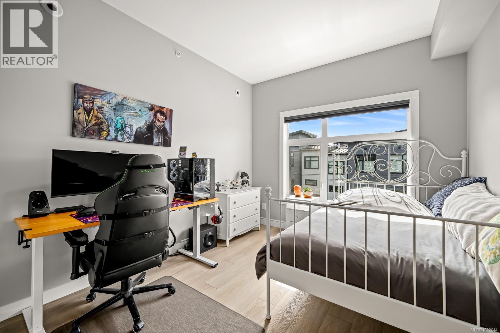 #23 623 Crown Isle Blvd - 30