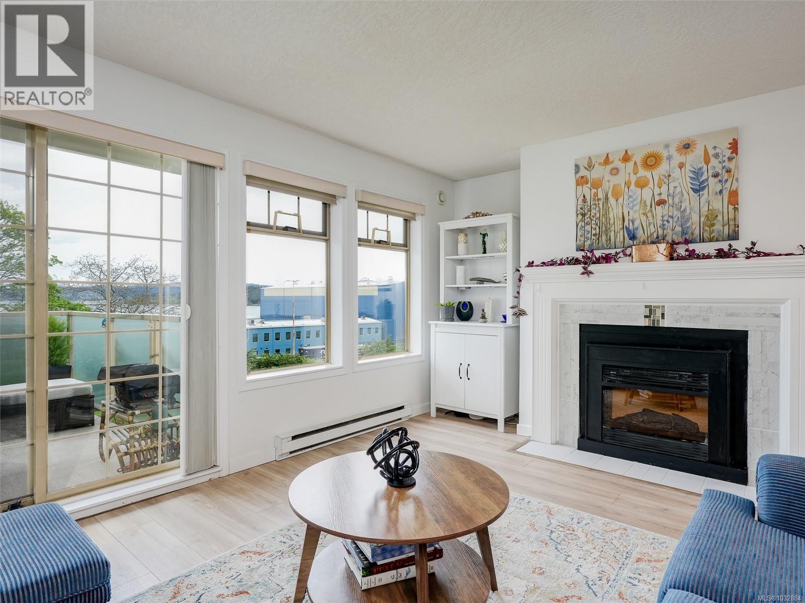 41 909 Admirals Road, Esquimalt