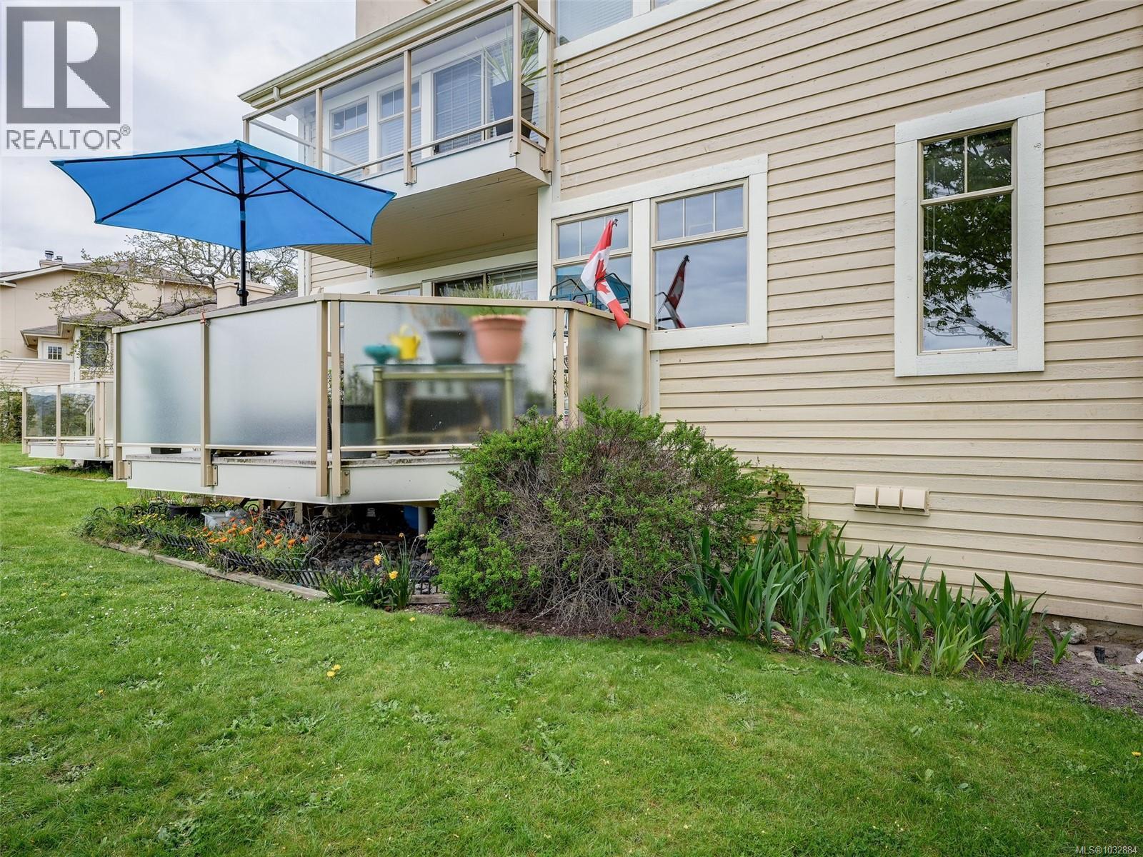 41 909 Admirals Road, Esquimalt