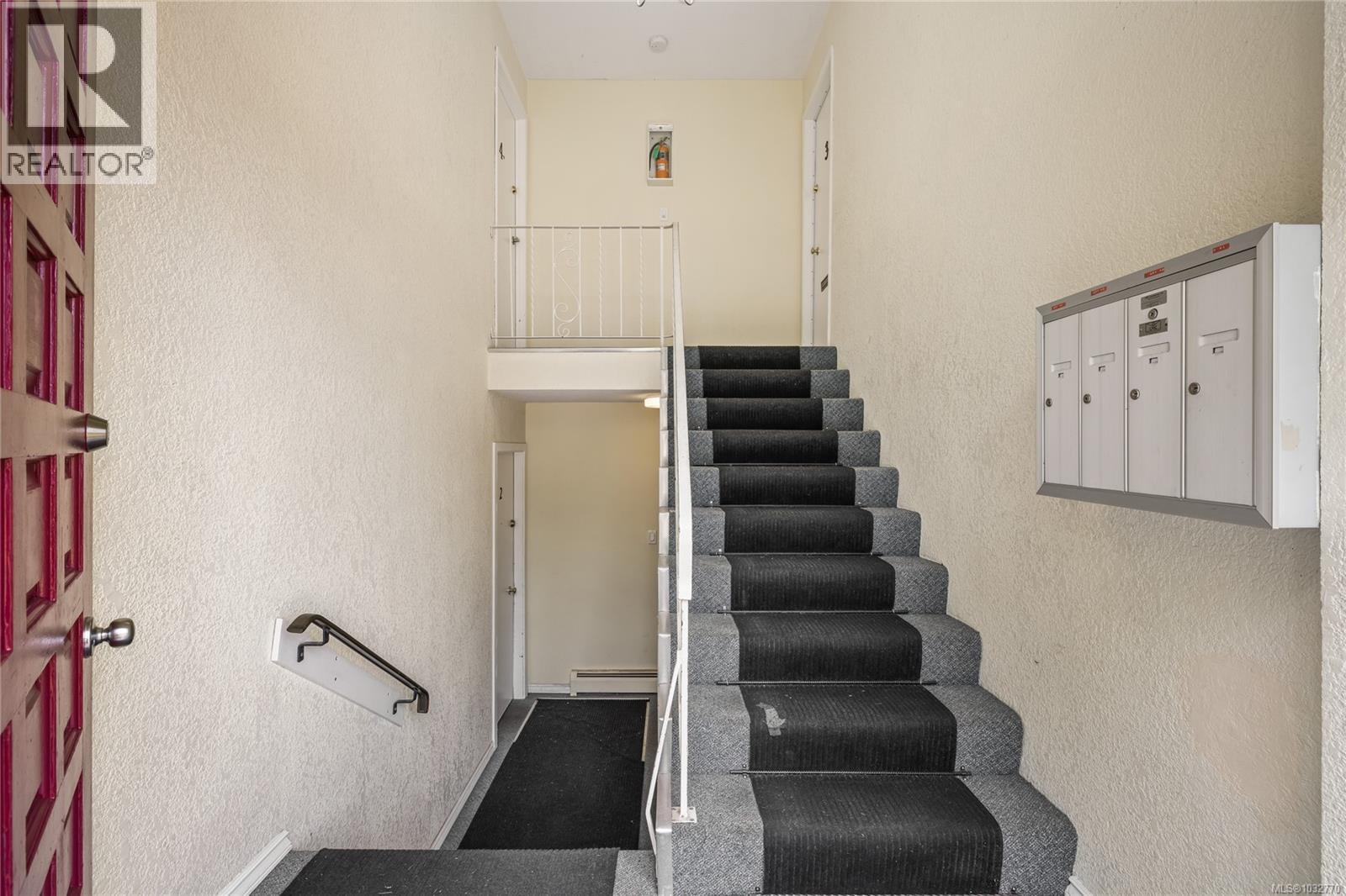 723 Nightingale Cres - 14