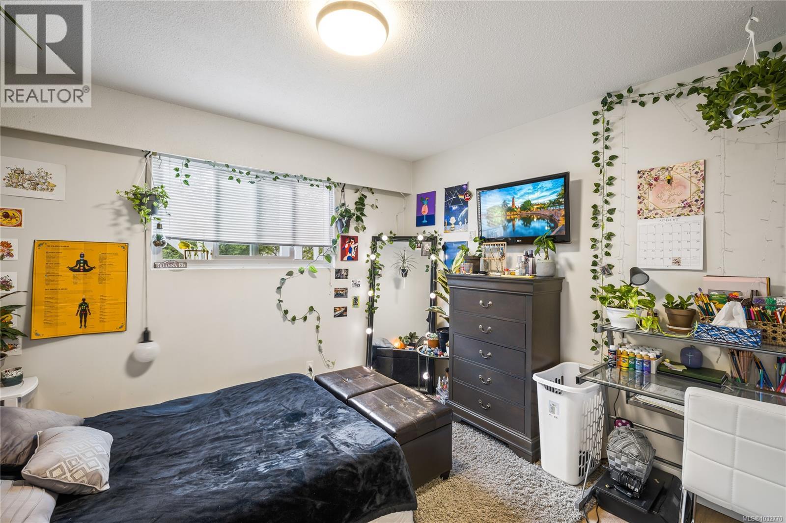 723 Nightingale Cres - 9