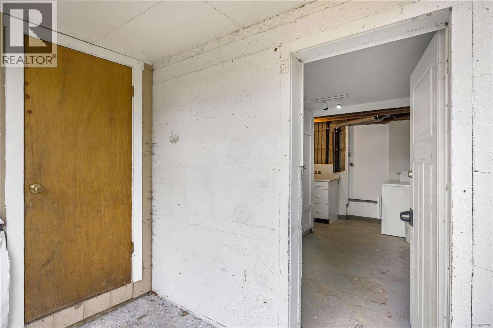 723 Nightingale Cres - 33