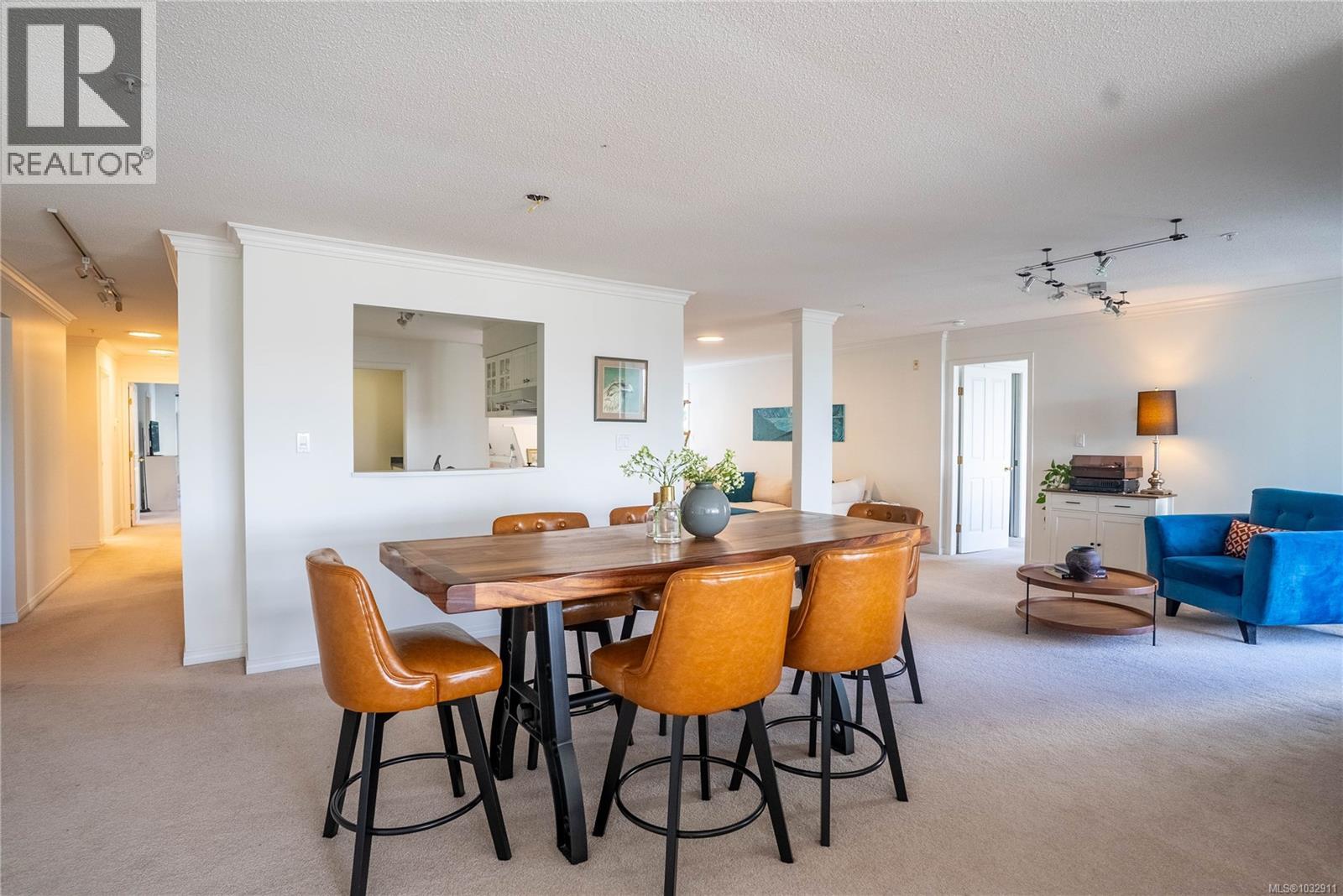 306 5110 Cordova Bay Road, Saanich