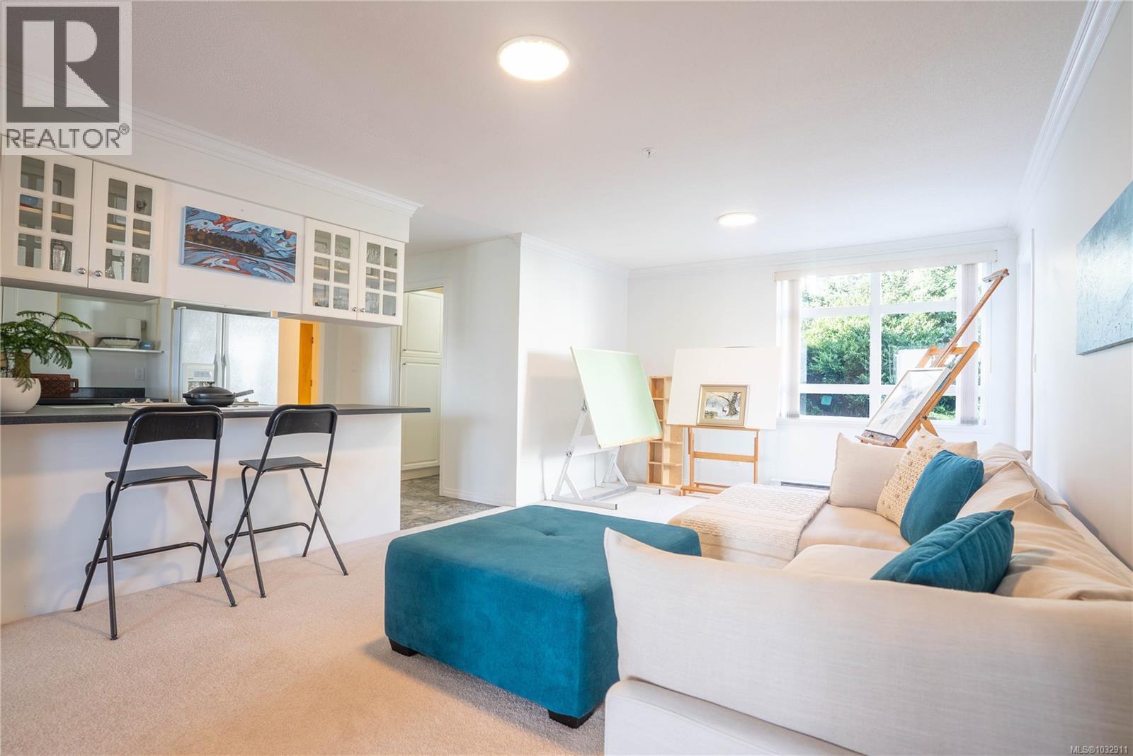 306 5110 Cordova Bay Road, Saanich