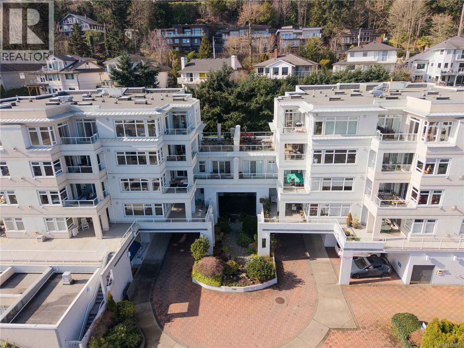 306 5110 Cordova Bay Road, Saanich