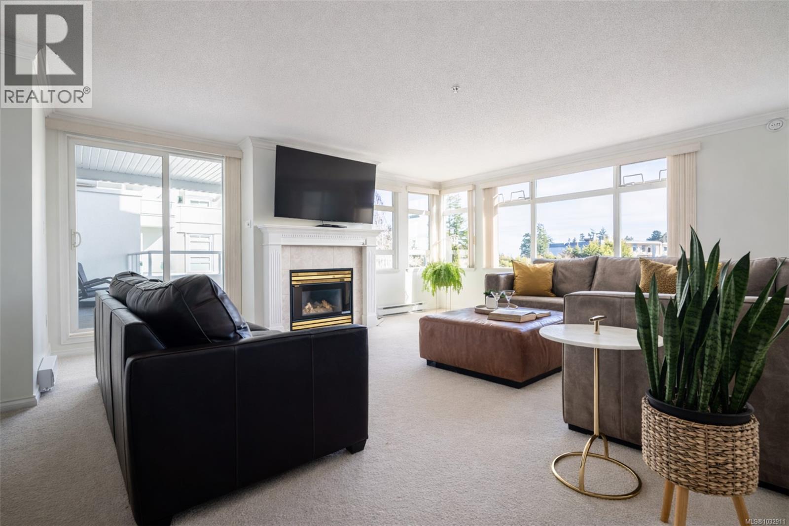 306 5110 Cordova Bay Road, Saanich