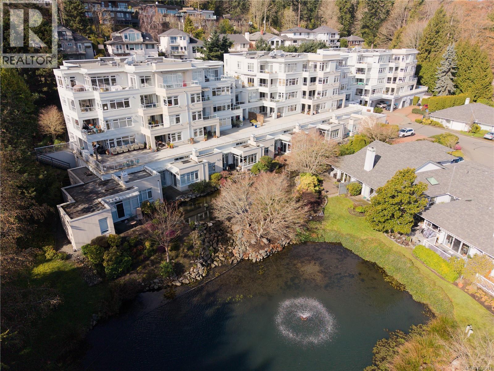 306 5110 Cordova Bay Road, Saanich