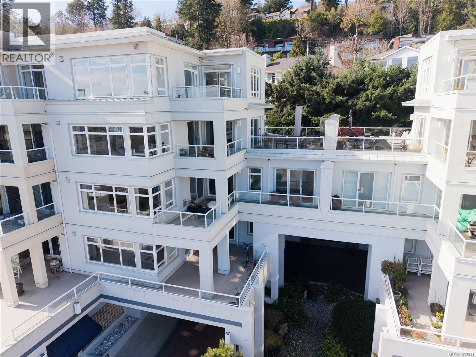 306 5110 Cordova Bay Road, Saanich