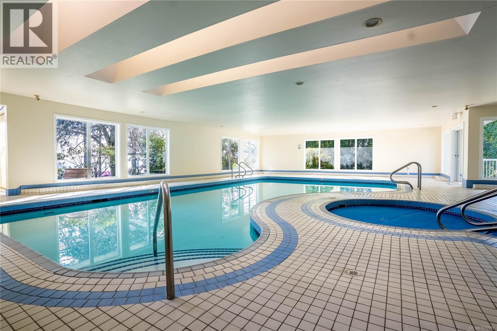 306 5110 Cordova Bay Road, Saanich