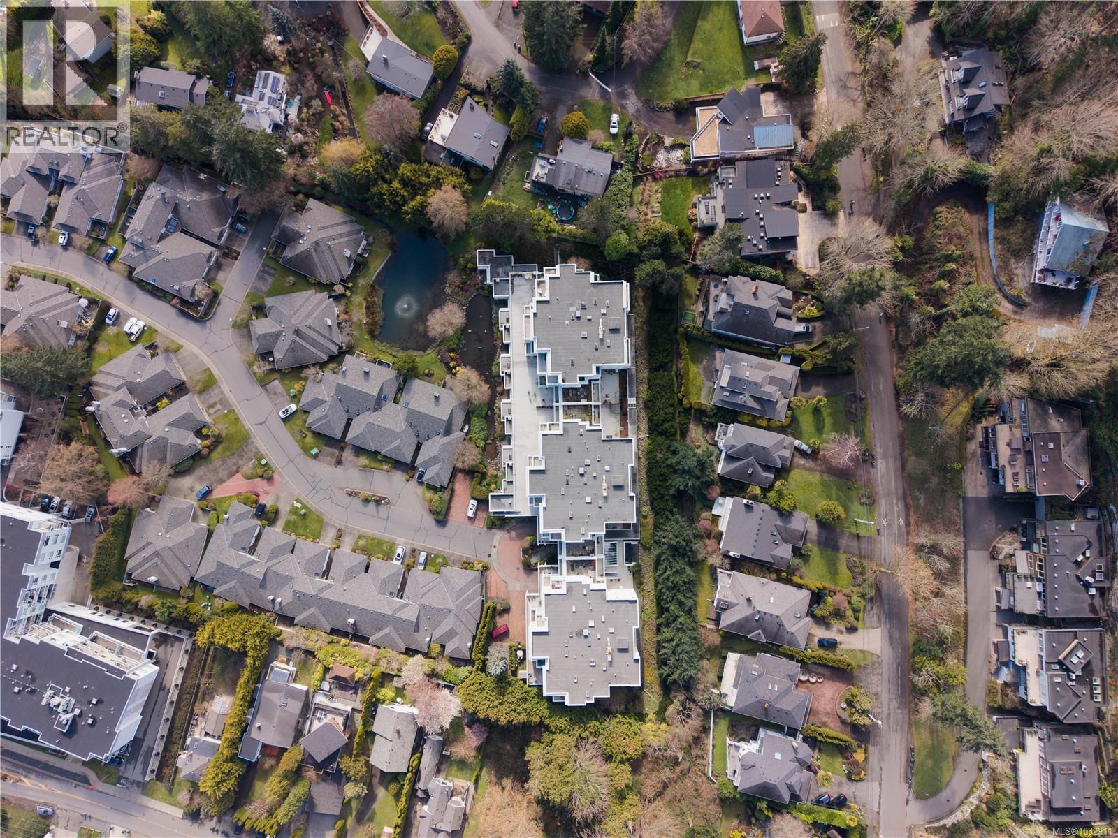 306 5110 Cordova Bay Road, Saanich