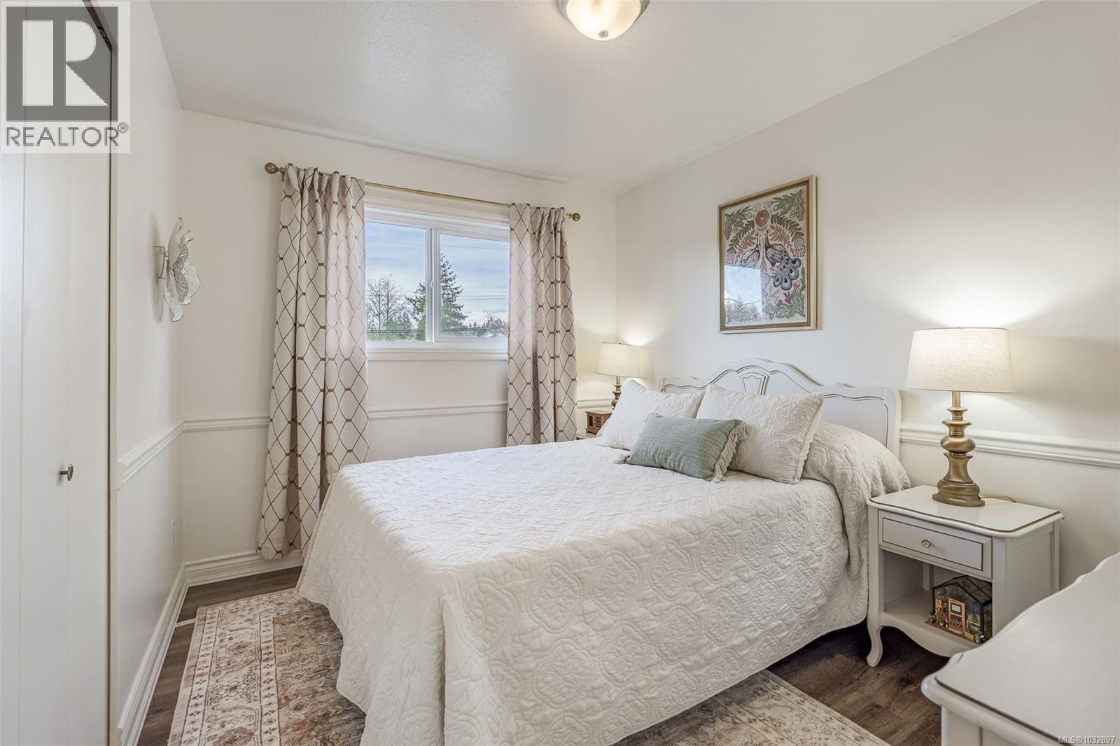 4510 Woodwinds Cres - 19