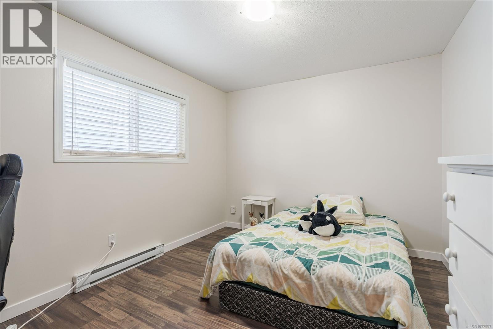 4510 Woodwinds Cres - 24