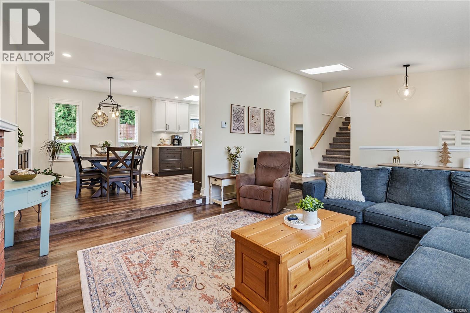 4510 Woodwinds Cres - 5