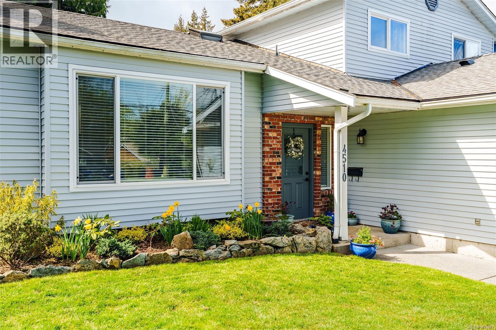 4510 Woodwinds Cres - 2