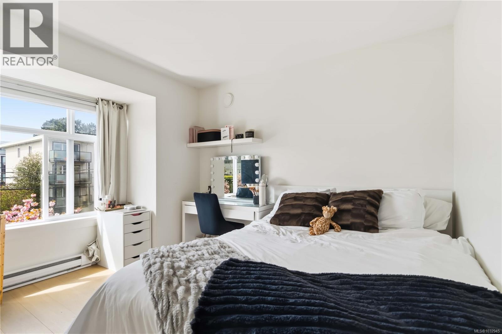 #1 1521 Belcher Ave - 24