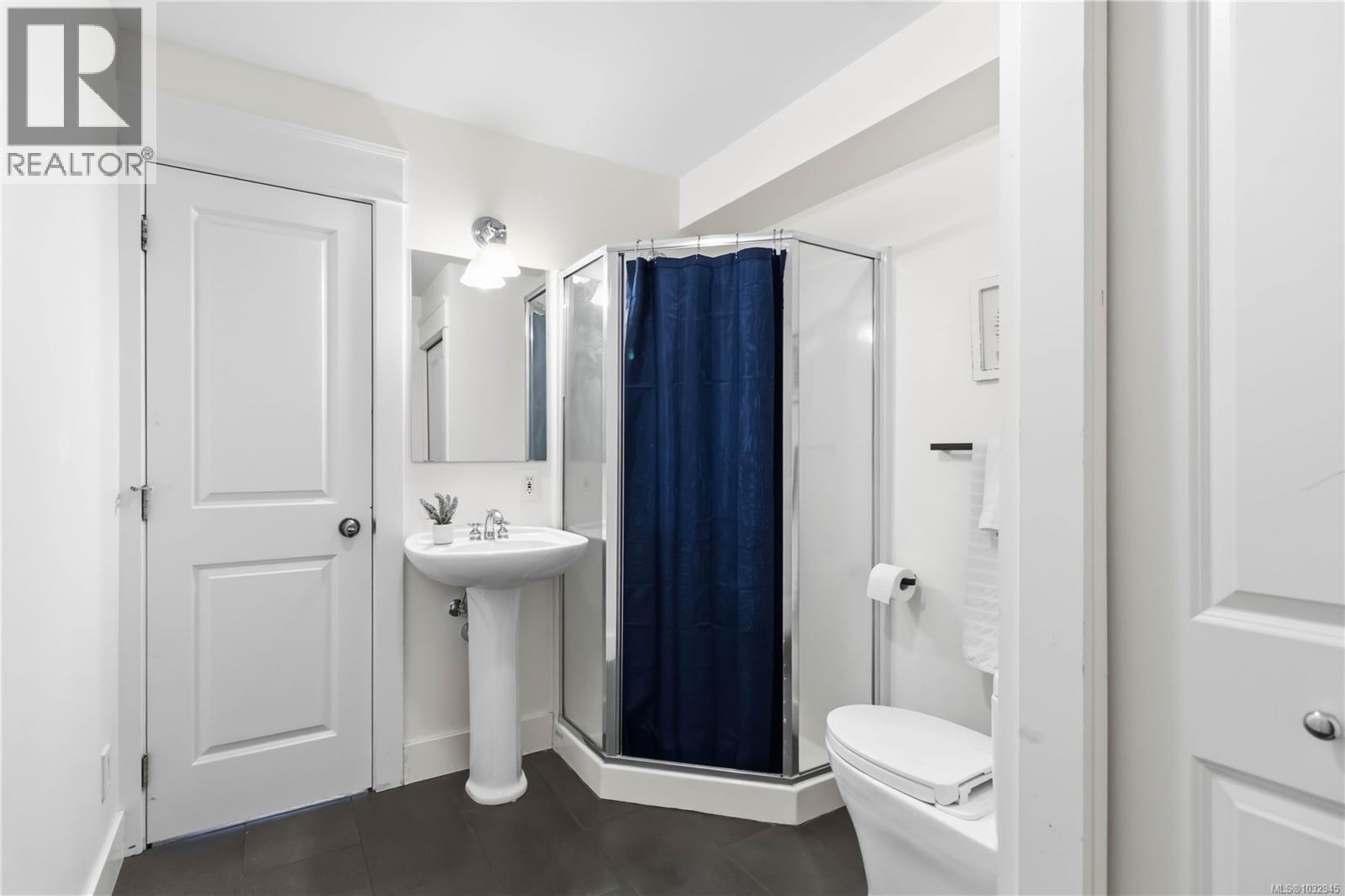 #1 1521 Belcher Ave - 31