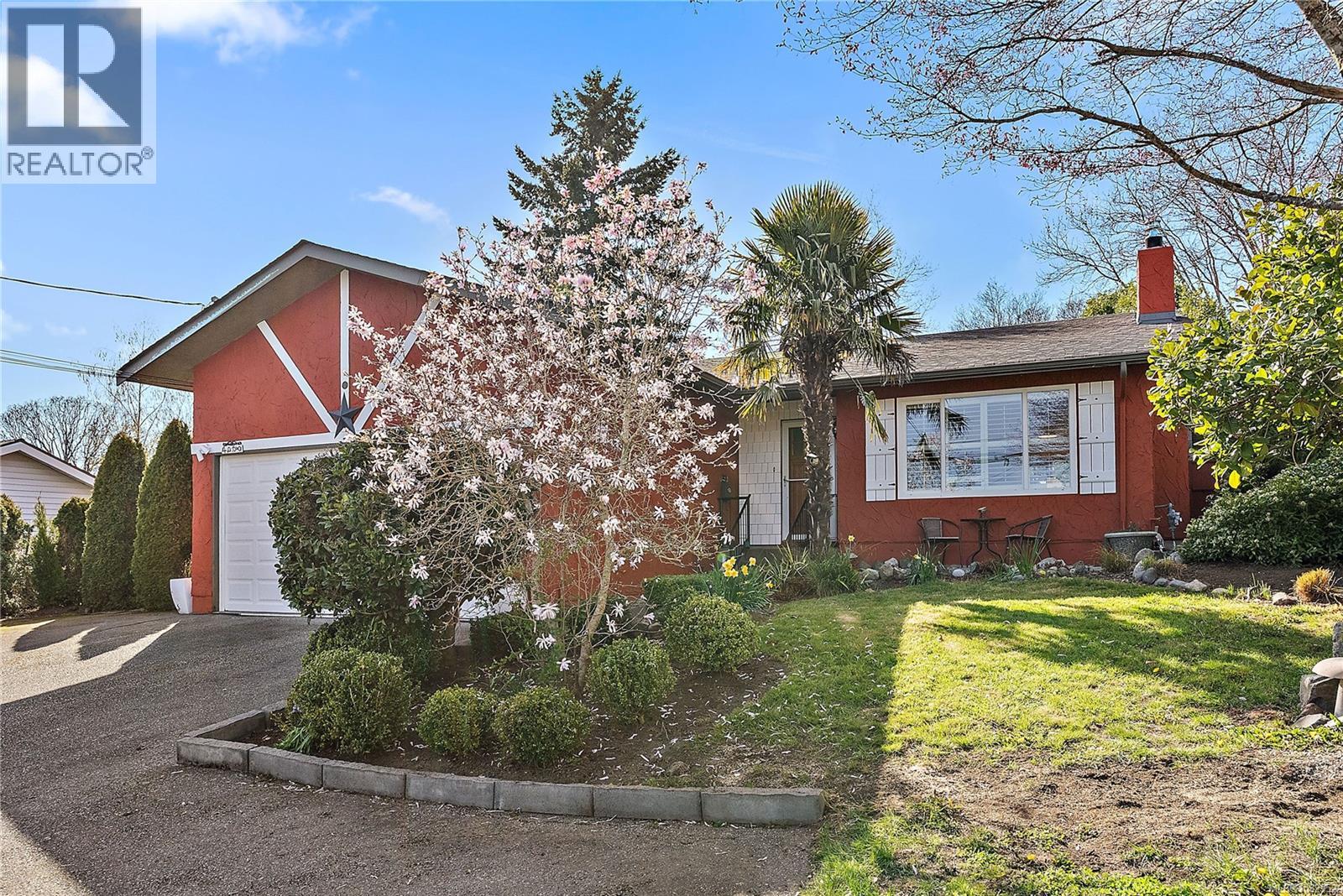 4000 Cedar Hill Rd - 2