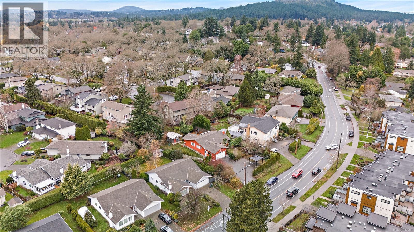 4000 Cedar Hill Rd - 34