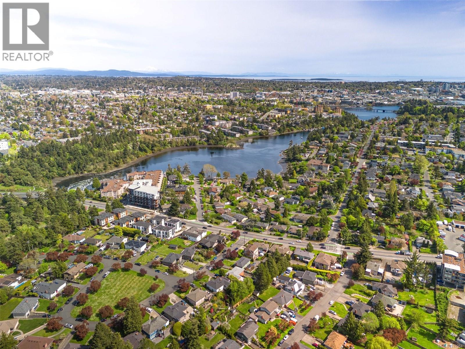  1094 Gosper Crescent, Esquimalt