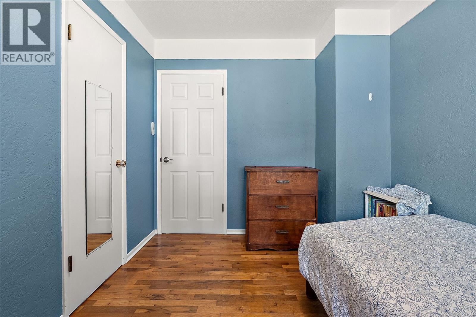  1094 Gosper Crescent, Esquimalt