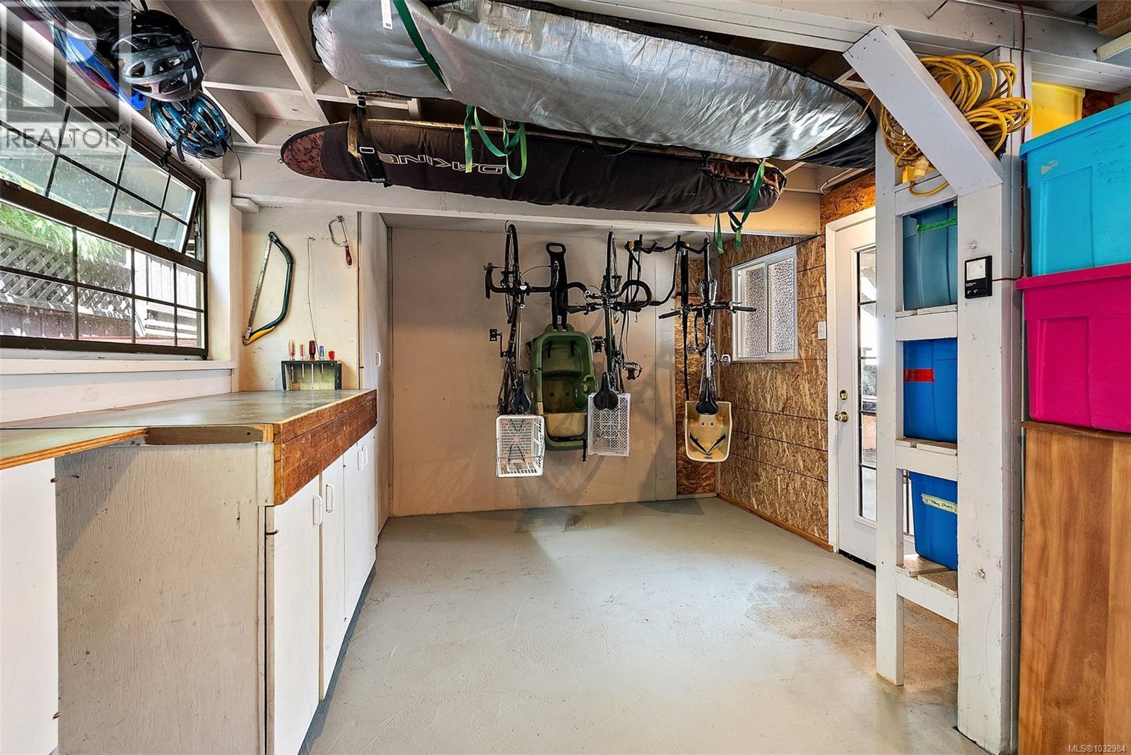  1094 Gosper Crescent, Esquimalt