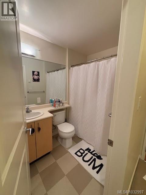 207 1550 Church Avenue, Saanich