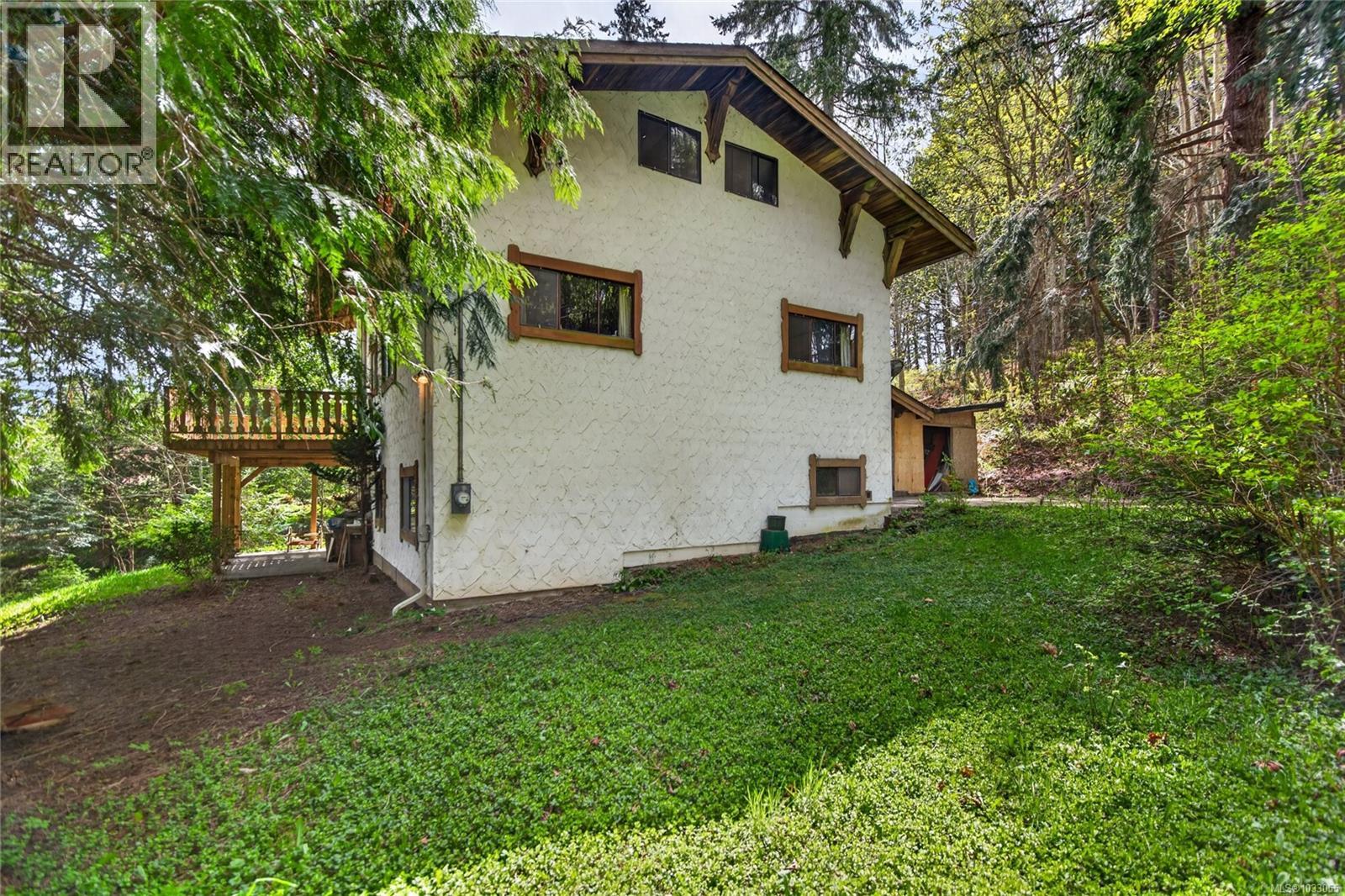 7191 ISLAND HWY - 60