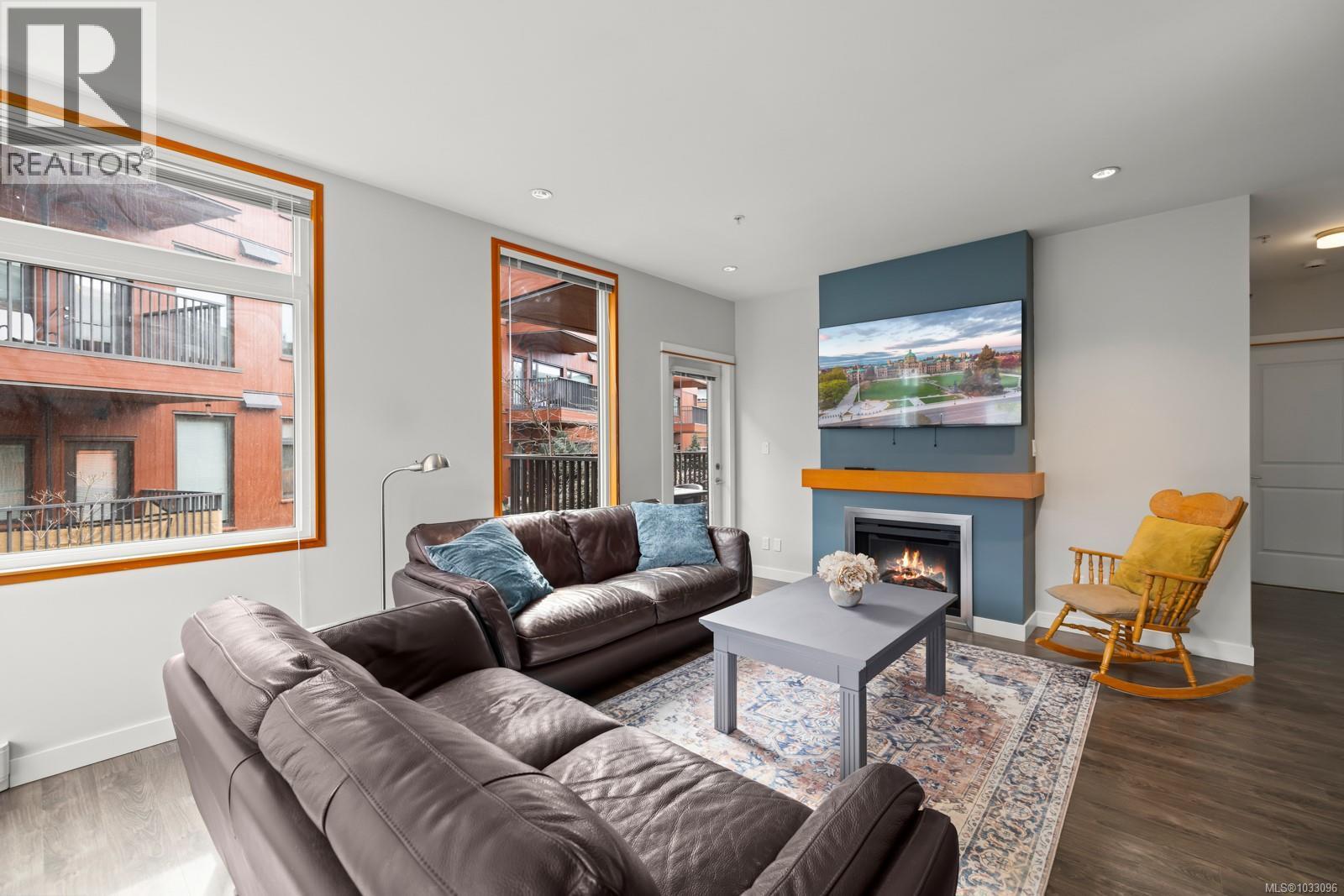 #207 150 Nursery Hill Dr - 3