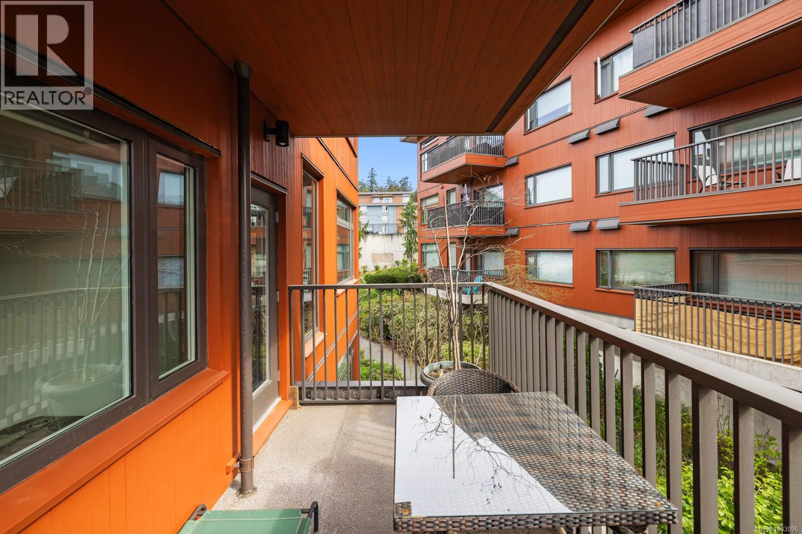 #207 150 Nursery Hill Dr - 15