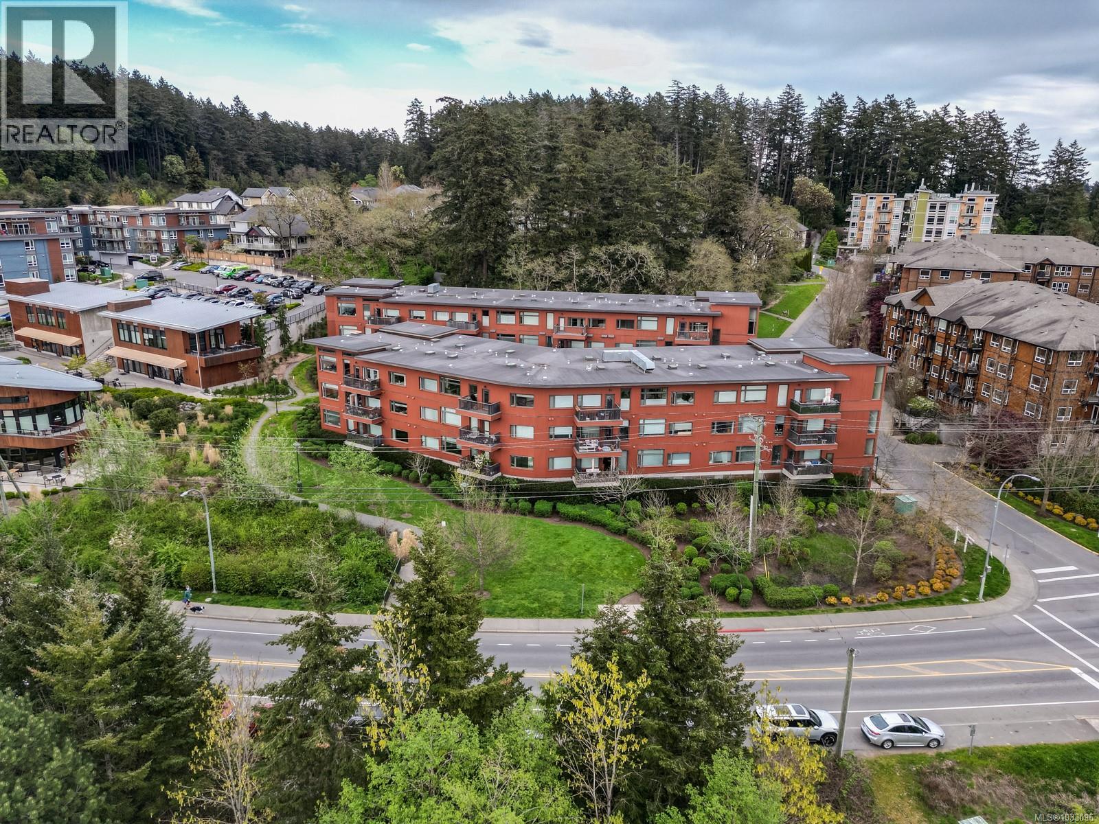 #207 150 Nursery Hill Dr - 1