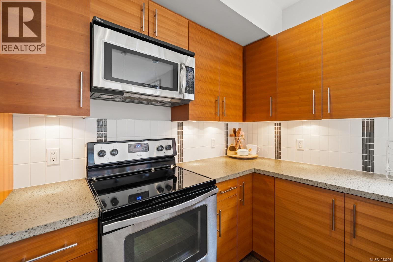 #207 150 Nursery Hill Dr - 8