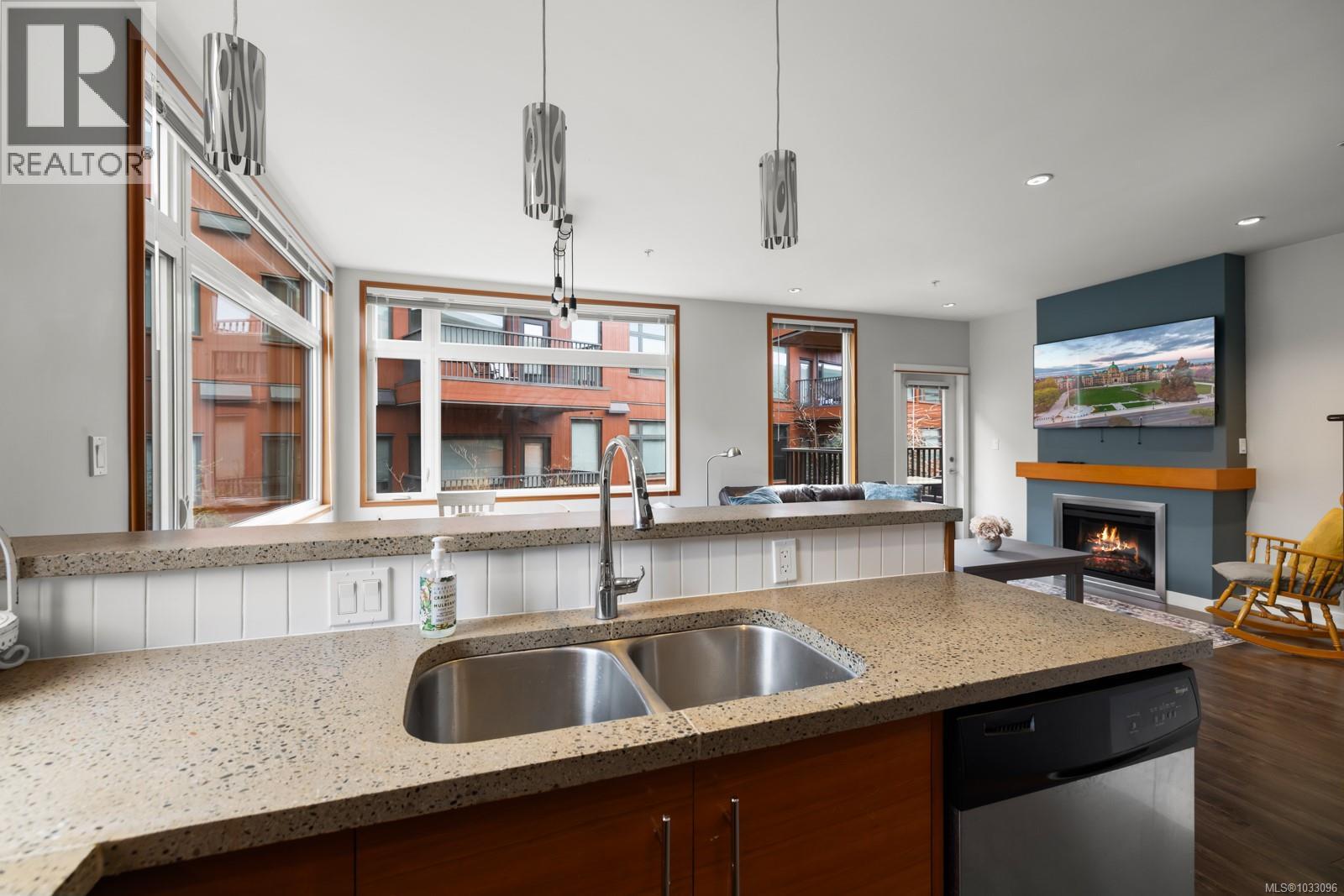 #207 150 Nursery Hill Dr - 9