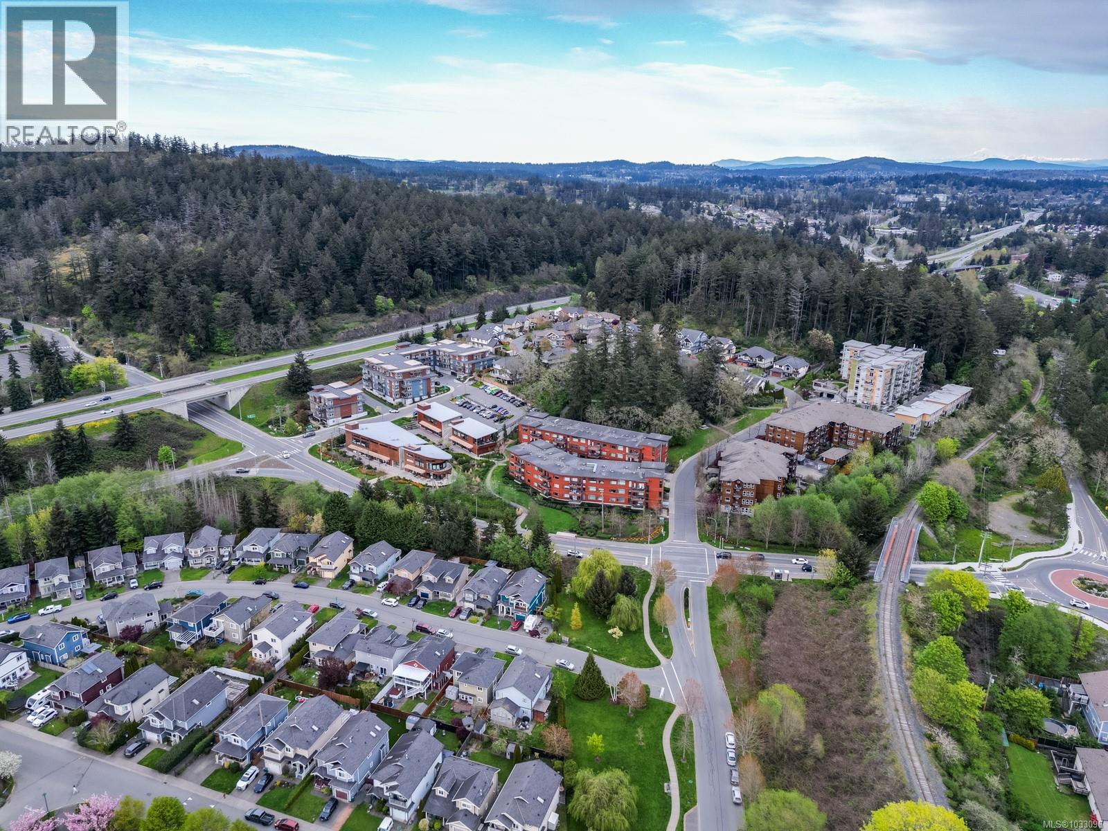 #207 150 Nursery Hill Dr - 32