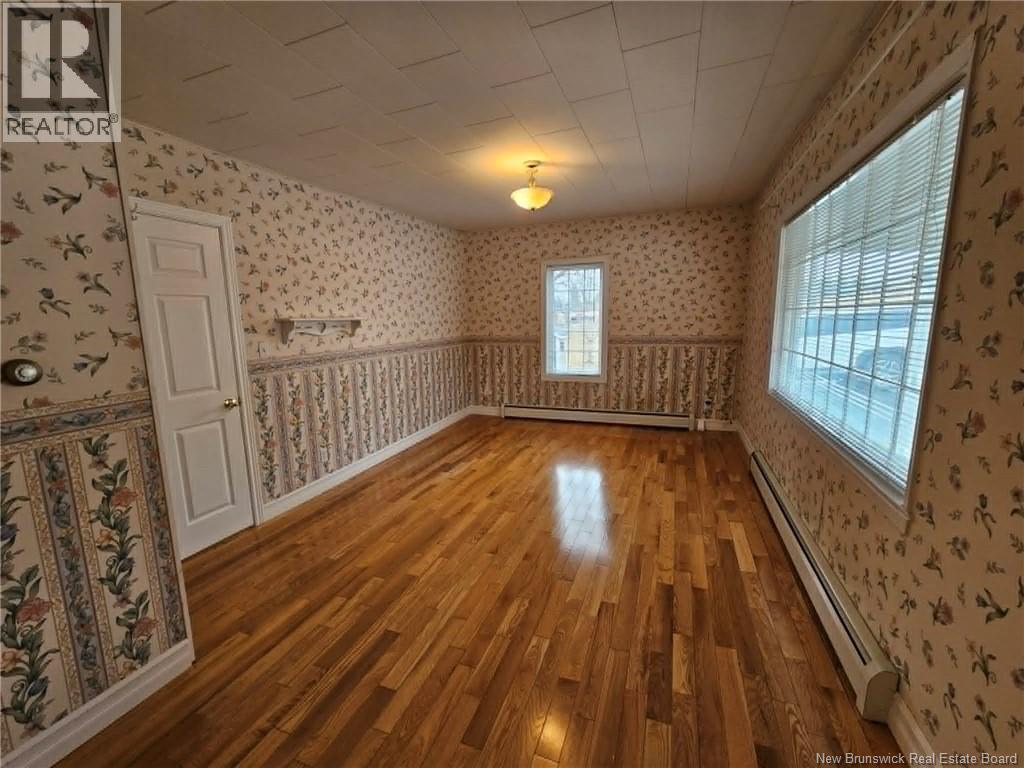184 Main Street - 26