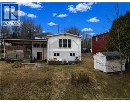 Bath (# pieces 1-6) - 184 Main Street, Plaster Rock, NB E7G2E3 Photo 11