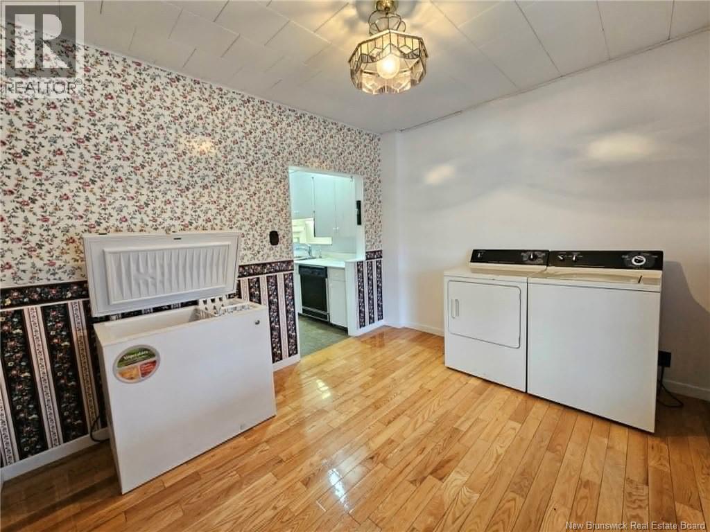 184 Main Street - 24