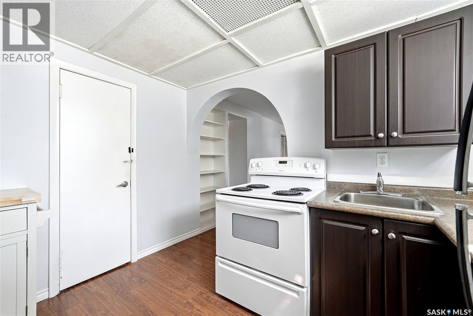 3039 Assiniboine AVENUE — photo 27