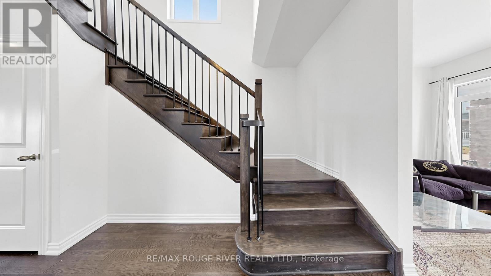 1099 CAMEO STREET — photo 13