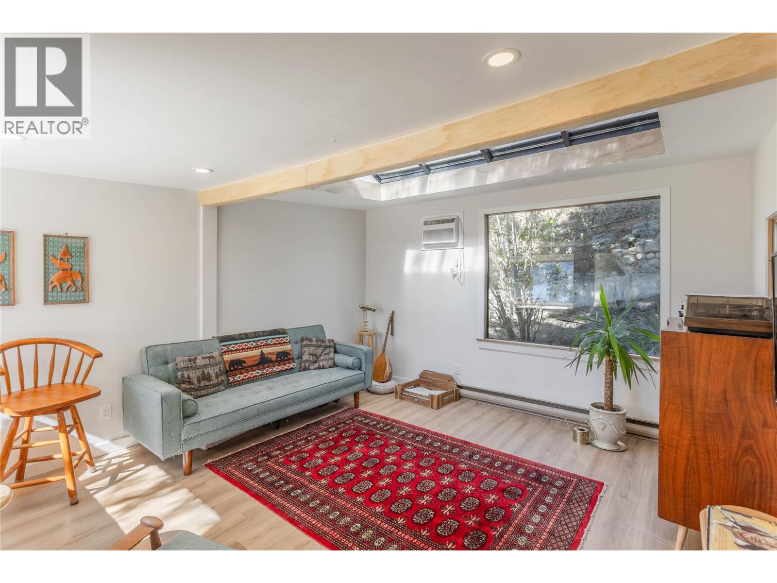 3991 Desert Pines Avenue, Peachland