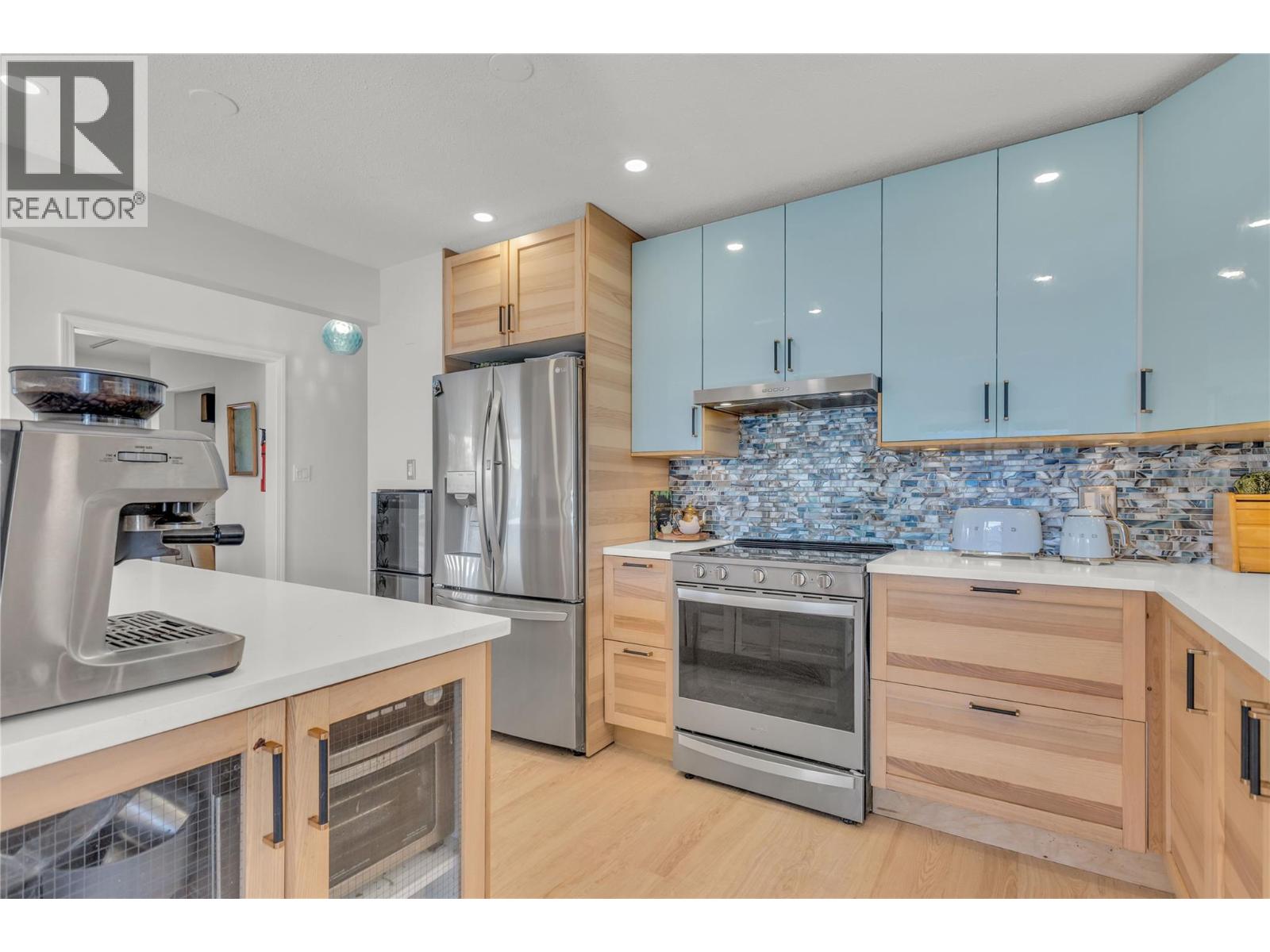 3991 Desert Pines Avenue, Peachland