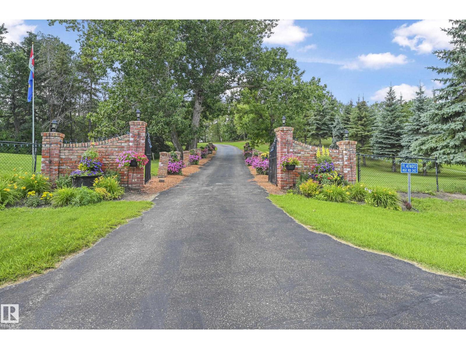 #11-474012 RGE ROAD 242 - 2